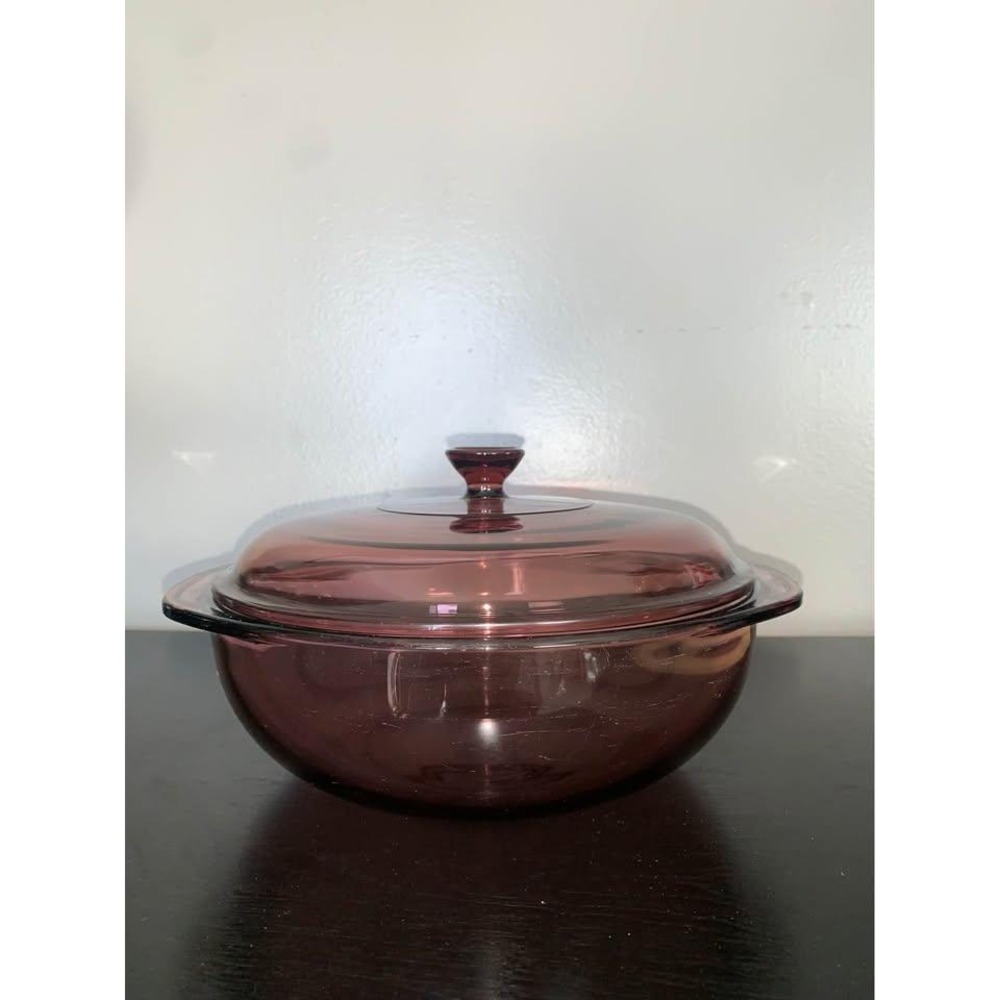 Vintage‎ Pyrex Originals Cranberry round covered casserole dish